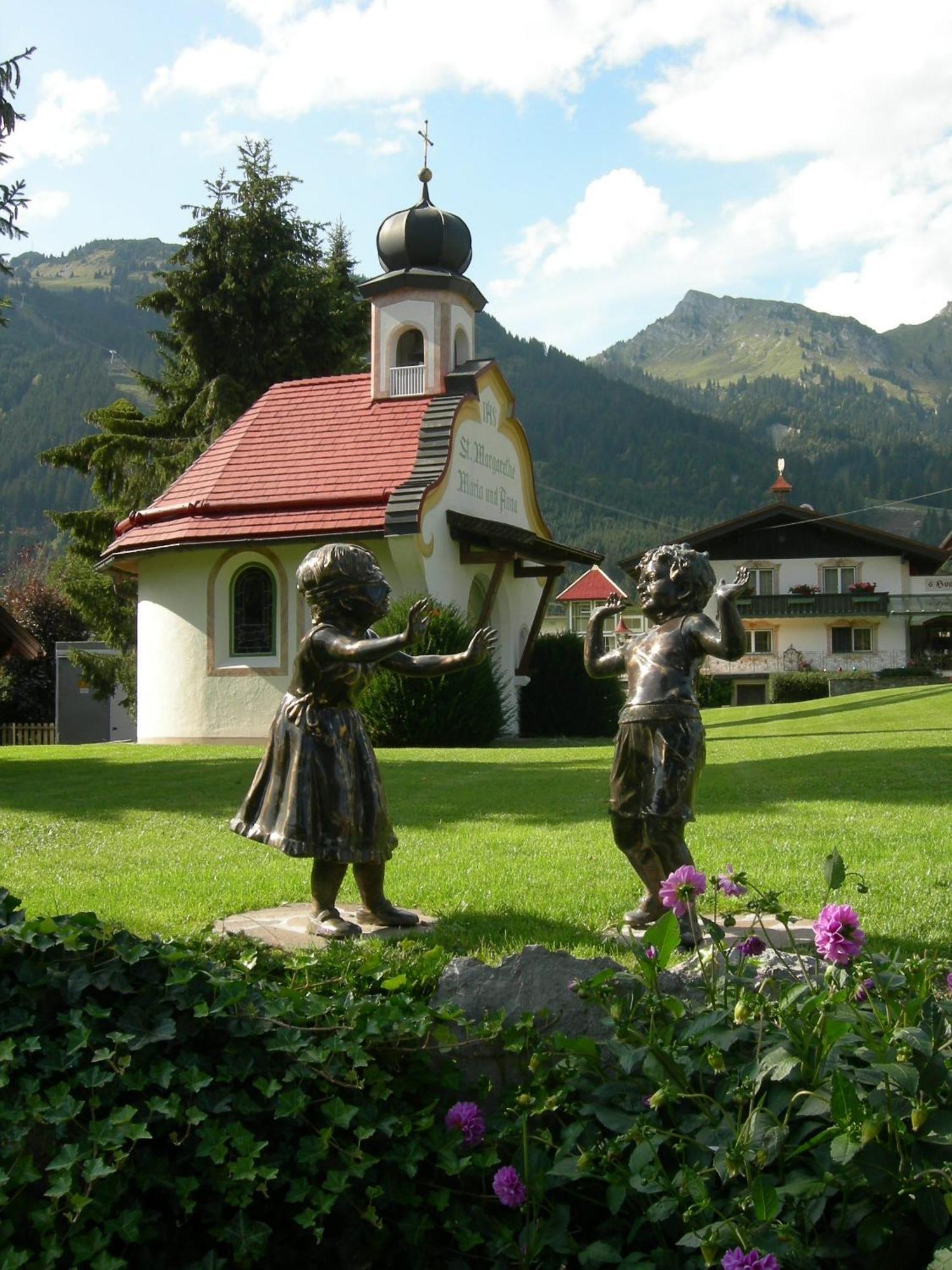 S'Hoamatl Hotel Höfen Екстериор снимка